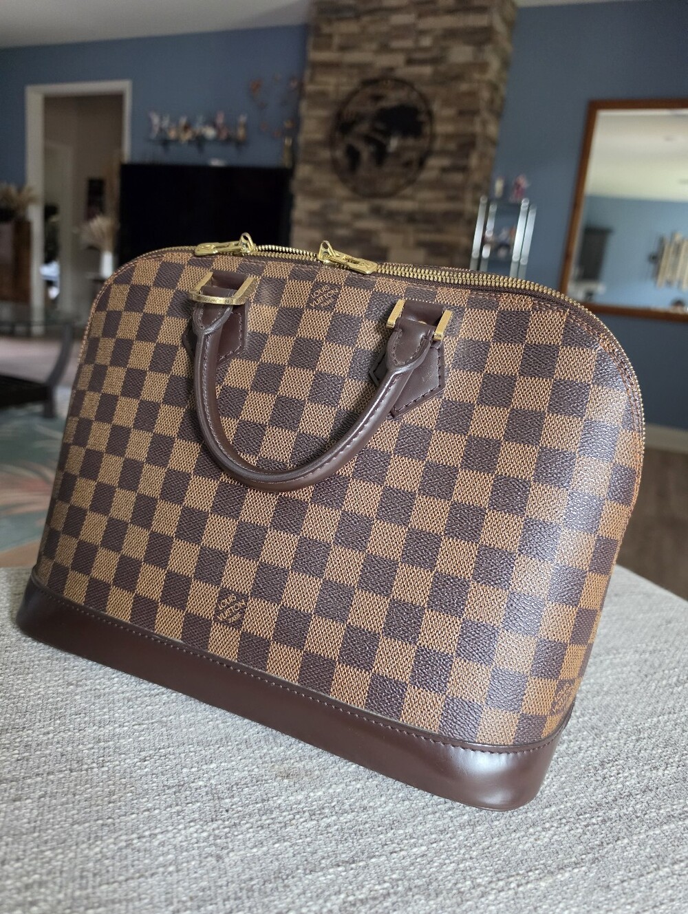 Authentic Louis Vuitton Ebene Damier Alma Satchel Or Handbag